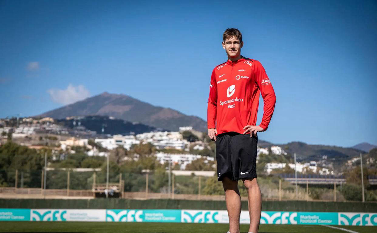 曼联发力引援！欲签马奎尔接班人，竞争1500万法甲新星姆贝莫