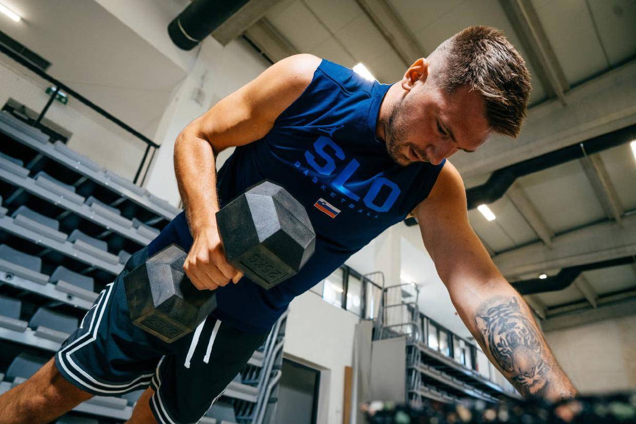 今年是东契奇进NBA以来 首次放弃欧洲暑假生活